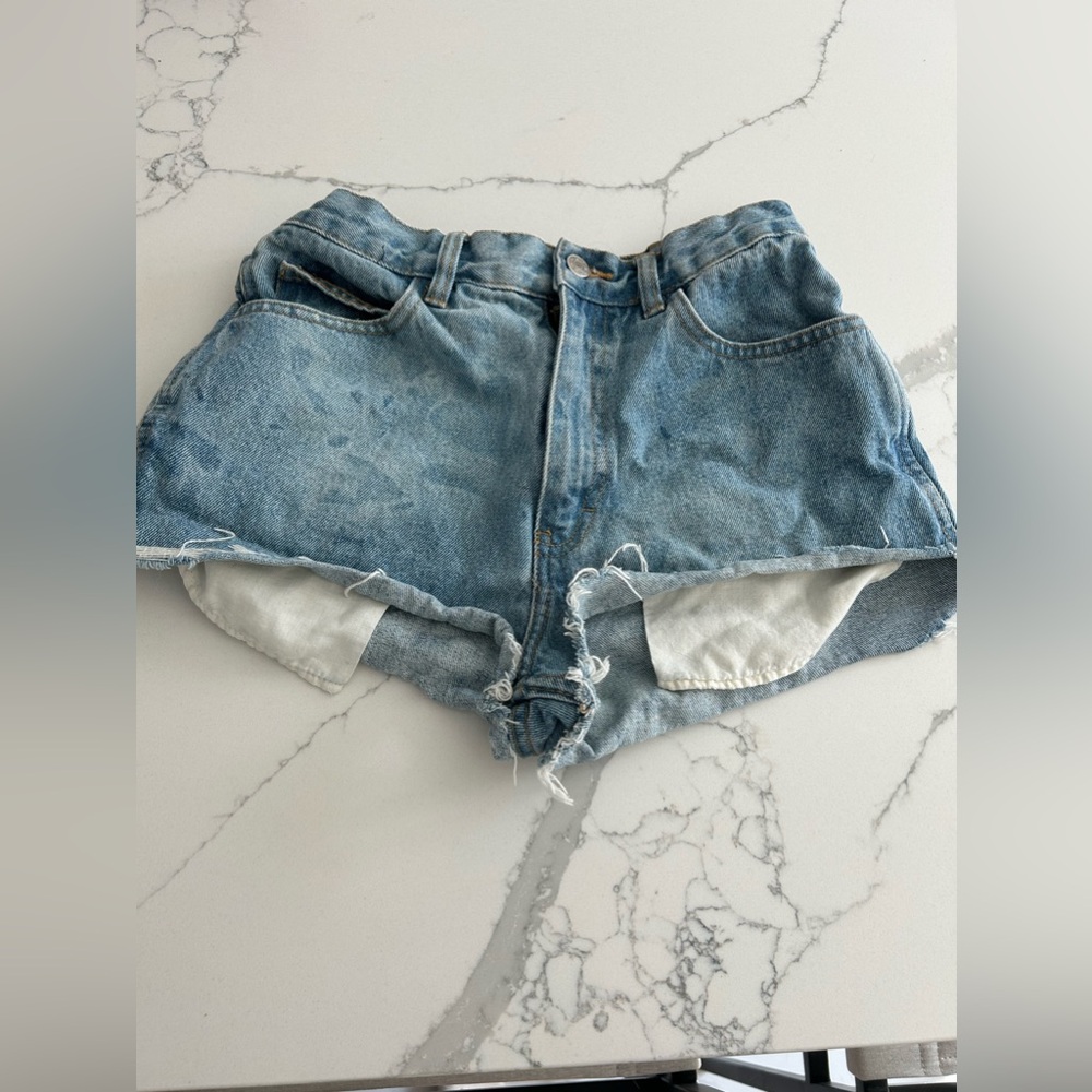 VINTAGE CUT OFF JEANS SHORTS, Size 28
